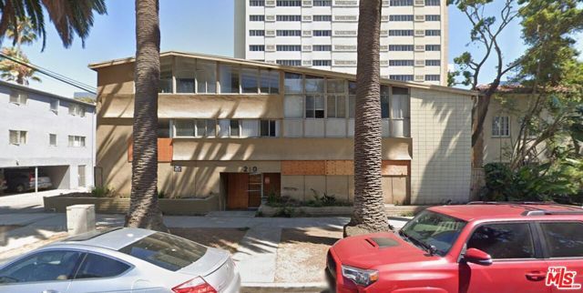 210 California Avenue, Santa Monica, CA 90403