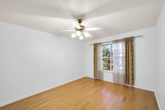 716 Candle Meadow Boulevard, Desoto, TX 75115