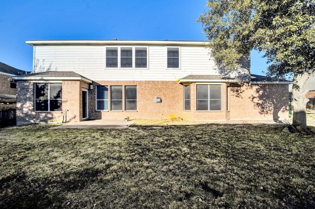716 Candle Meadow Boulevard, Desoto, TX 75115