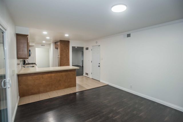 7559 Thorpe Way, Sacramento, CA 95822