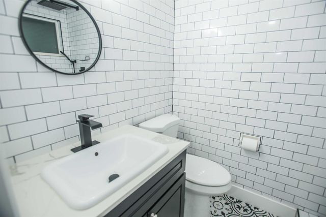 7559 Thorpe Way, Sacramento, CA 95822