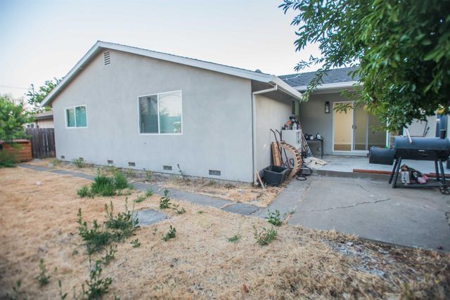 7559 Thorpe Way, Sacramento, CA 95822