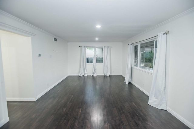 7559 Thorpe Way, Sacramento, CA 95822