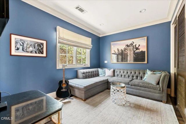 10520 Blythe Avenue, Los Angeles, CA 90064