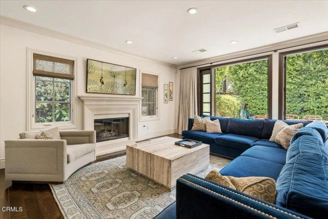 10520 Blythe Avenue, Los Angeles, CA 90064