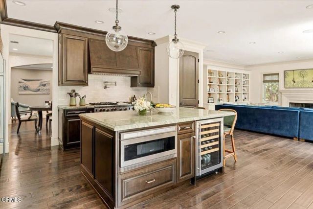 10520 Blythe Avenue, Los Angeles, CA 90064