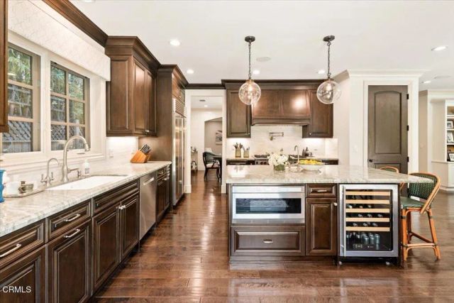 10520 Blythe Avenue, Los Angeles, CA 90064