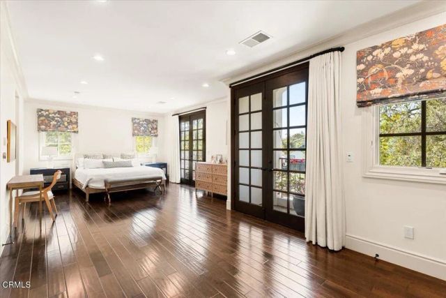 10520 Blythe Avenue, Los Angeles, CA 90064
