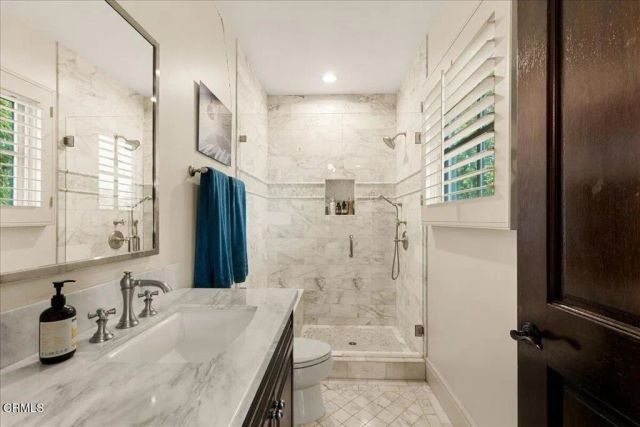 10520 Blythe Avenue, Los Angeles, CA 90064