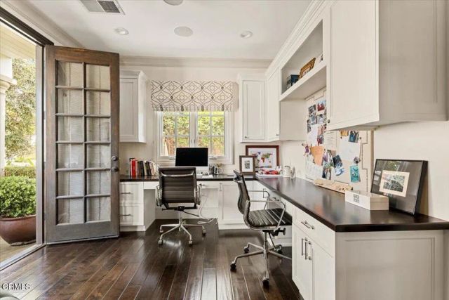 10520 Blythe Avenue, Los Angeles, CA 90064