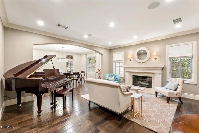 10520 Blythe Avenue, Los Angeles, CA 90064