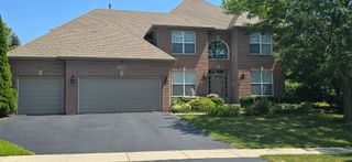 1839 Kings Gate Lane, Crystal Lake, IL 60014
