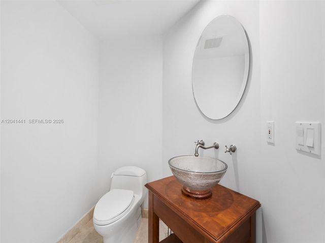333 Las Olas Way 1502, Fort Lauderdale, FL 33301