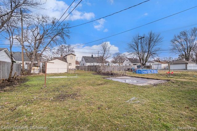 12849 Sarsfield Avenue, Warren, MI 48089