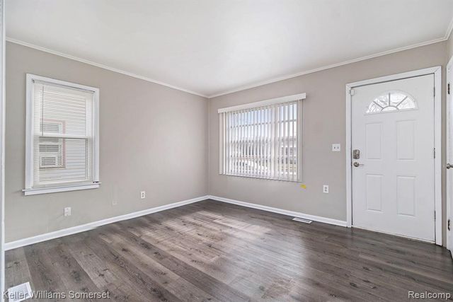 12849 Sarsfield Avenue, Warren, MI 48089