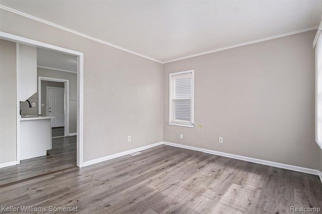 12849 Sarsfield Avenue, Warren, MI 48089