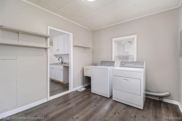 12849 Sarsfield Avenue, Warren, MI 48089