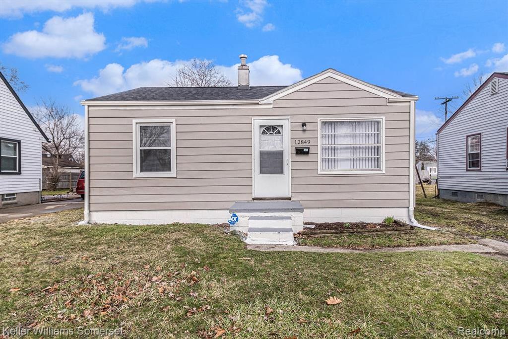 12849 Sarsfield Avenue, Warren, MI 48089