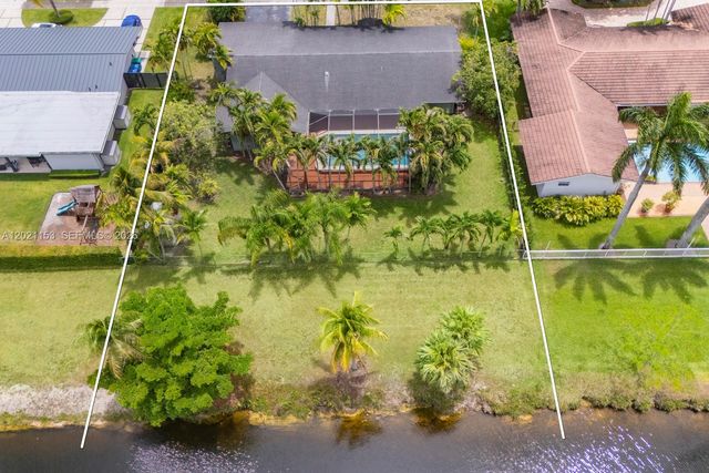 8791 SW 85th St, Miami, FL 33173