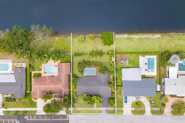 8791 SW 85th St, Miami, FL 33173
