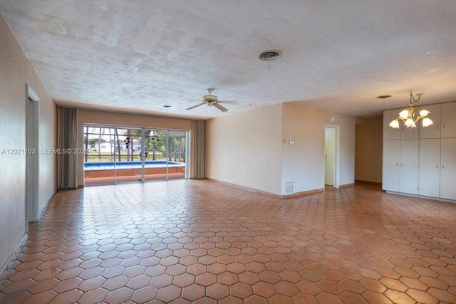 8791 SW 85th St, Miami, FL 33173
