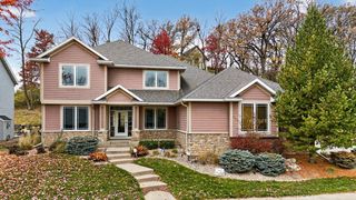 2449 Salem Heights Lane SW, Rochester, MN 55902