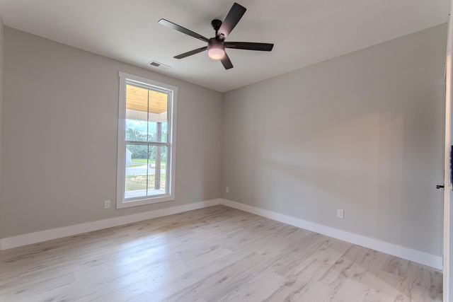 90 COLUMBUS LN, Adamsville, TN 38310