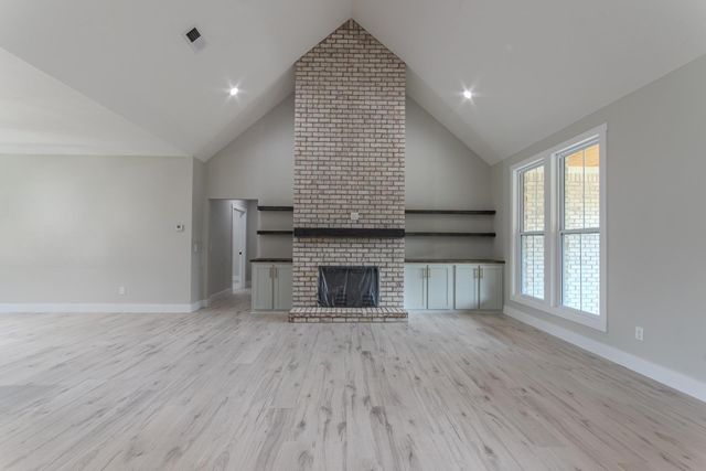 90 COLUMBUS LN, Adamsville, TN 38310