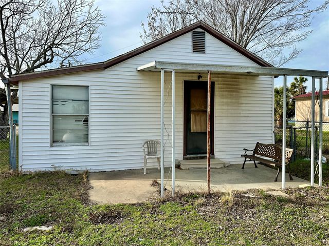1148 Old Nails Creek RD, Giddings, TX 78942