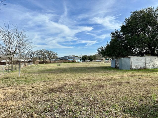 1148 Old Nails Creek RD, Giddings, TX 78942