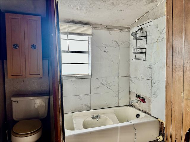 1148 Old Nails Creek RD, Giddings, TX 78942