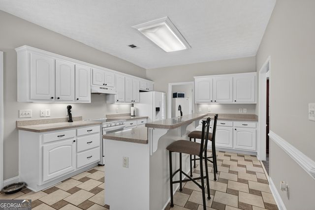 225 Sunny Hollow, Mcdonough, GA 30252