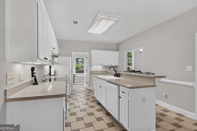 225 Sunny Hollow, Mcdonough, GA 30252
