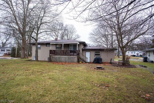3490 Warwick Court, Canfield, OH 44406