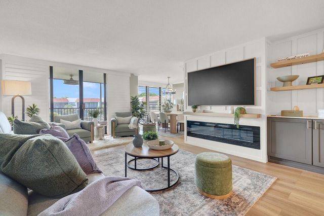 800 Jeffery Street 403, Boca Raton, FL 33487