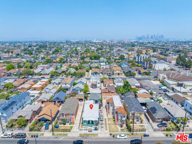 535 W 54th Street, Los Angeles, CA 90037