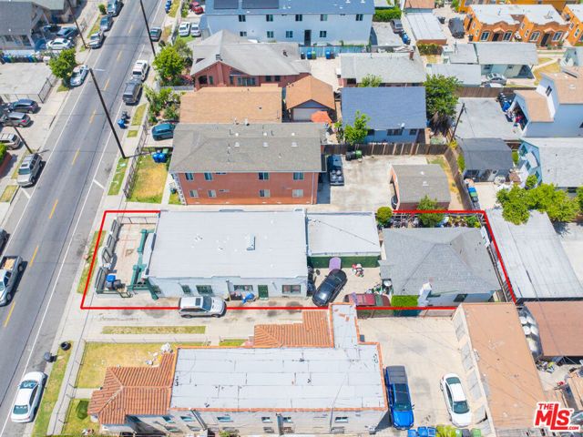 535 W 54th Street, Los Angeles, CA 90037