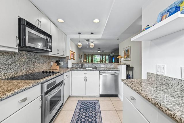 3605 S Ocean Boulevard 123, South Palm Beach, FL 33480