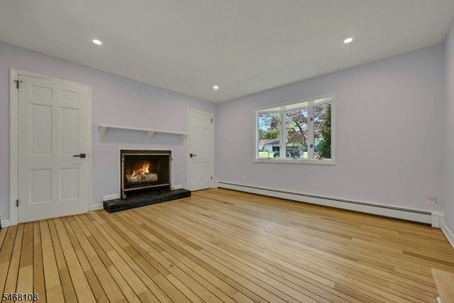 516 Harriet Pl, Franklin Lakes Boro, NJ 07417