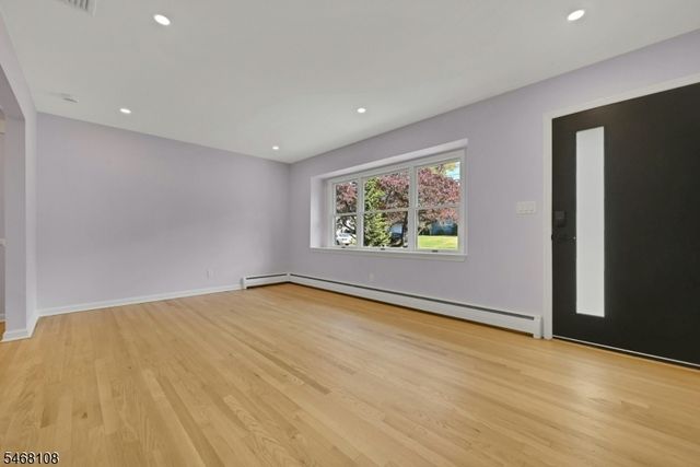 516 Harriet Pl, Franklin Lakes Boro, NJ 07417