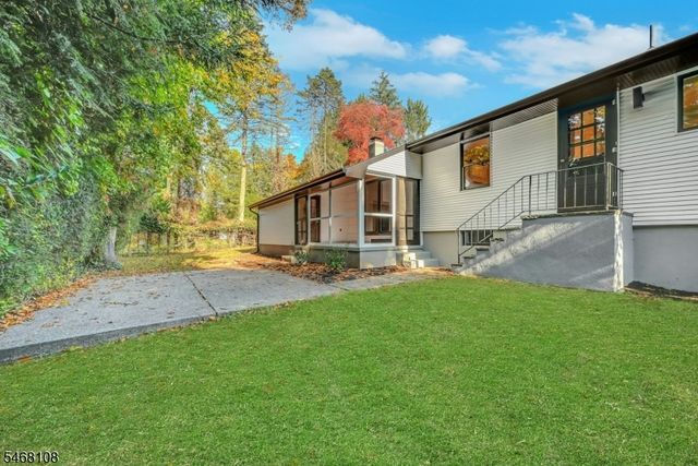 516 Harriet Pl, Franklin Lakes Boro, NJ 07417