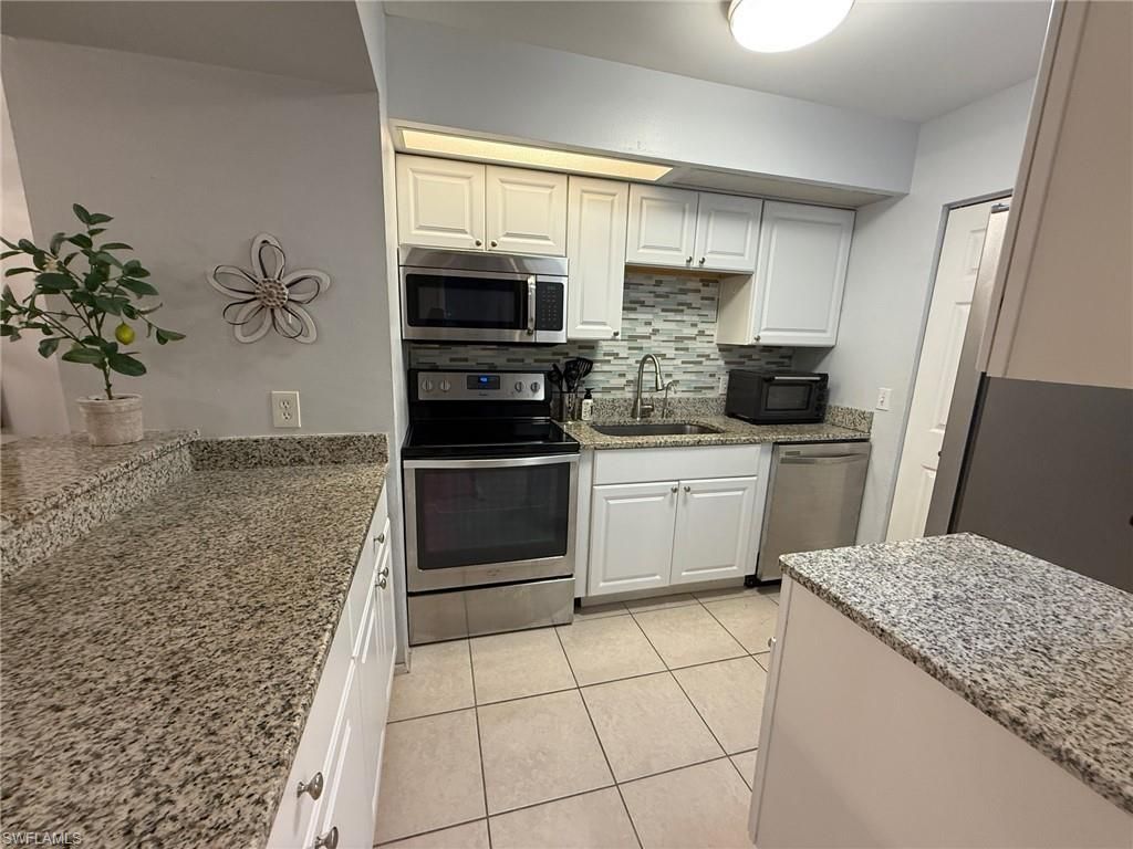 14900 Summerlin Woods DR 13, FORT MYERS, FL 33919 — exterior