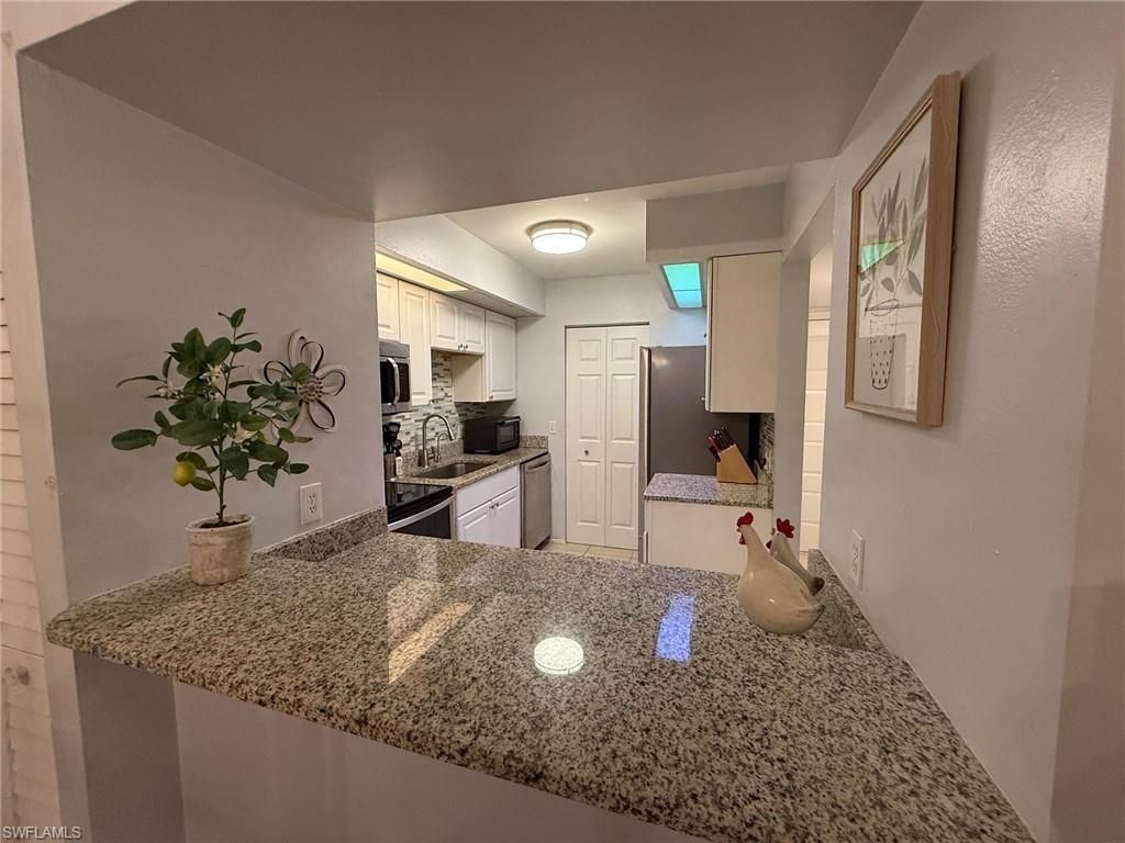 14900 Summerlin Woods DR 13, FORT MYERS, FL 33919 — photo 2
