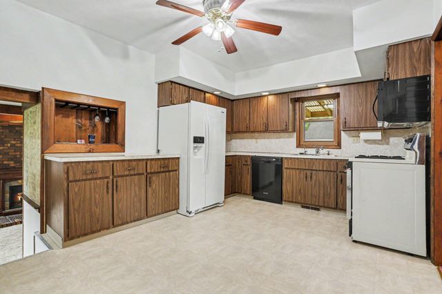 180 Bansill Drive, Bedford Twp, MI 49037