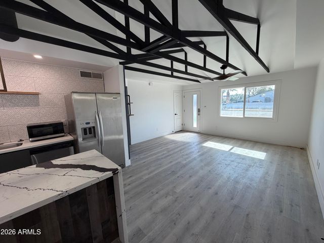 1346 E ALMERIA Road, Phoenix, AZ 85006