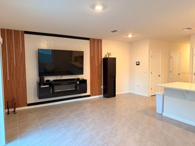 2333 PENGUIN BOULEVARD, Davenport, FL 33837