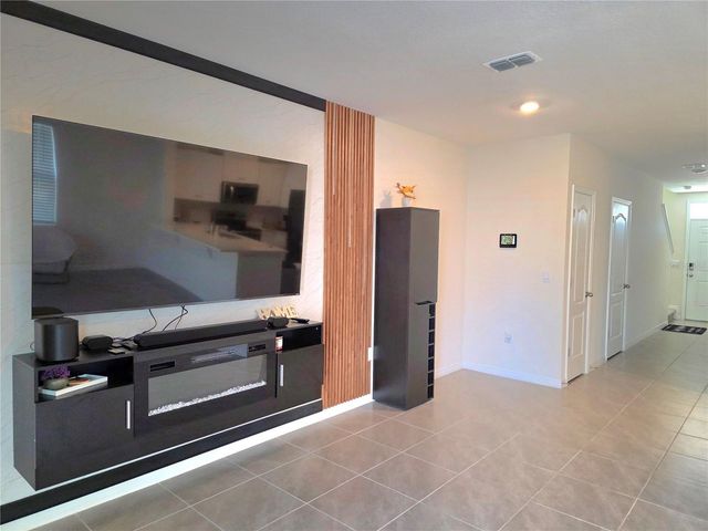 2333 PENGUIN BOULEVARD, Davenport, FL 33837