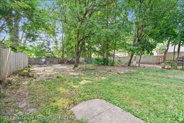 435 Regent Street, Lansing, MI 48912