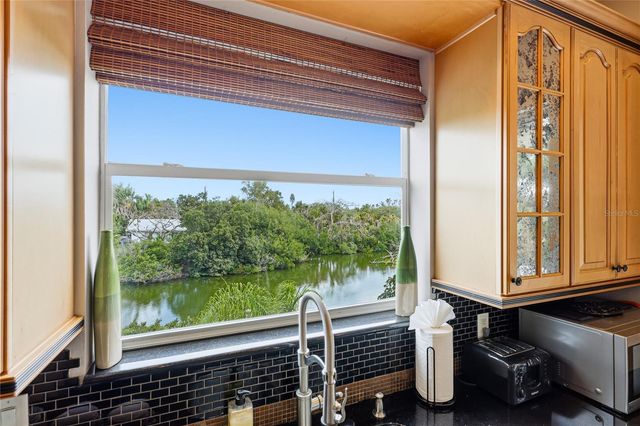 28 MICHIANA DRIVE, Terra Ceia, FL 34250