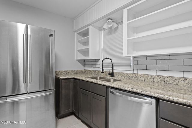 1245 24th Street, Gulfport, MS 39501